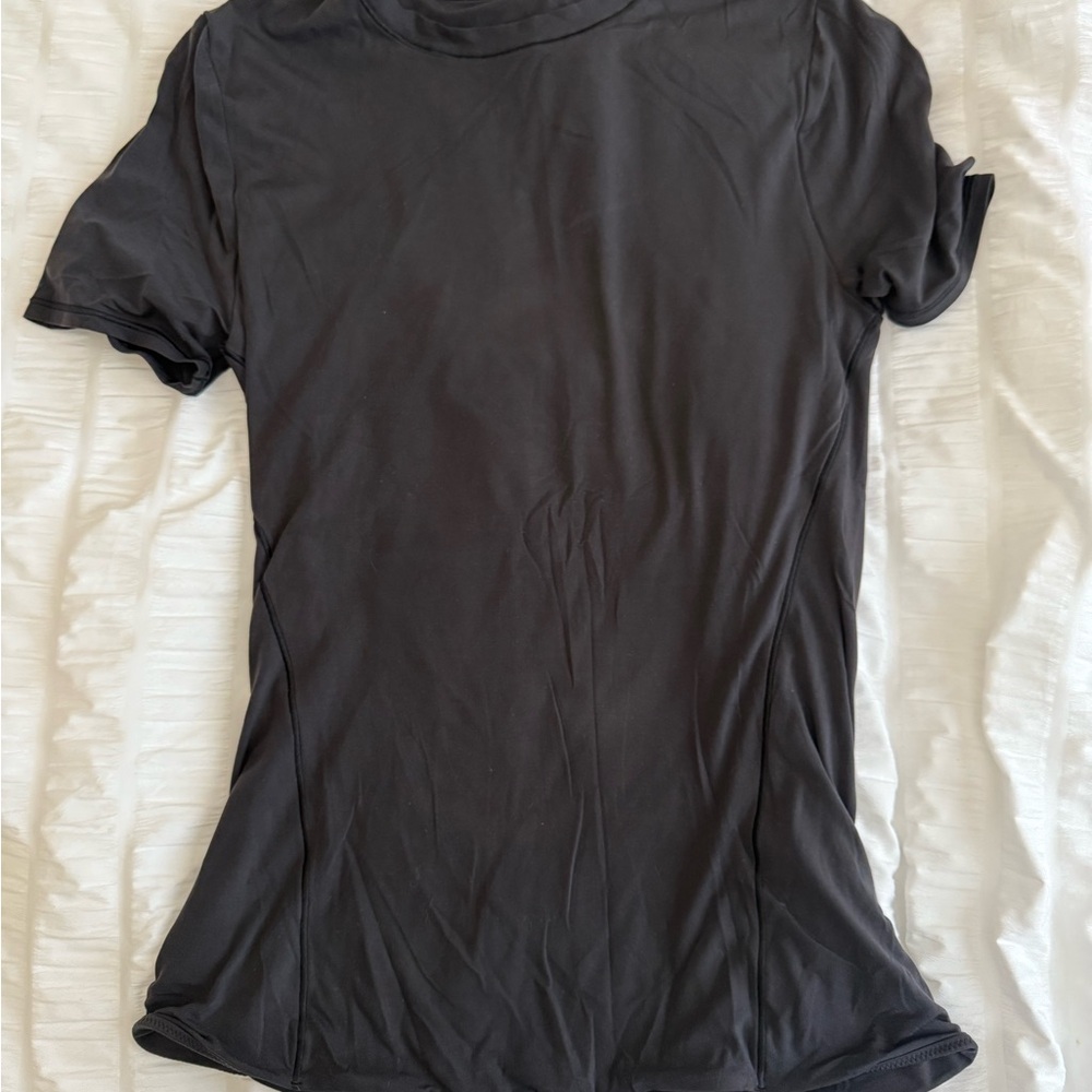 lululemon athletica Black Short Sleeve Tee